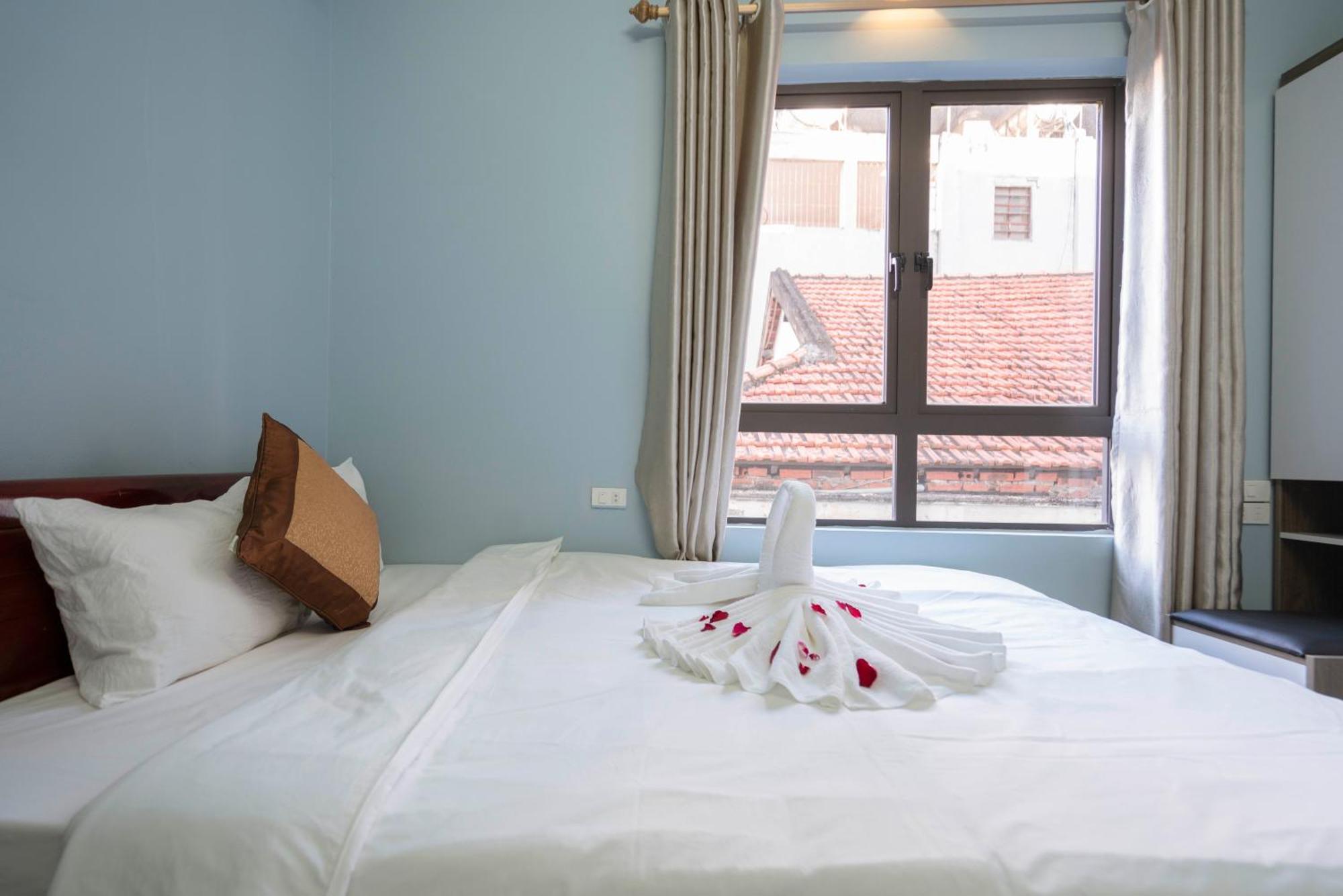 Ha Long Fancy Hostel With Vegetarian And Vegan Restaurant Екстер'єр фото