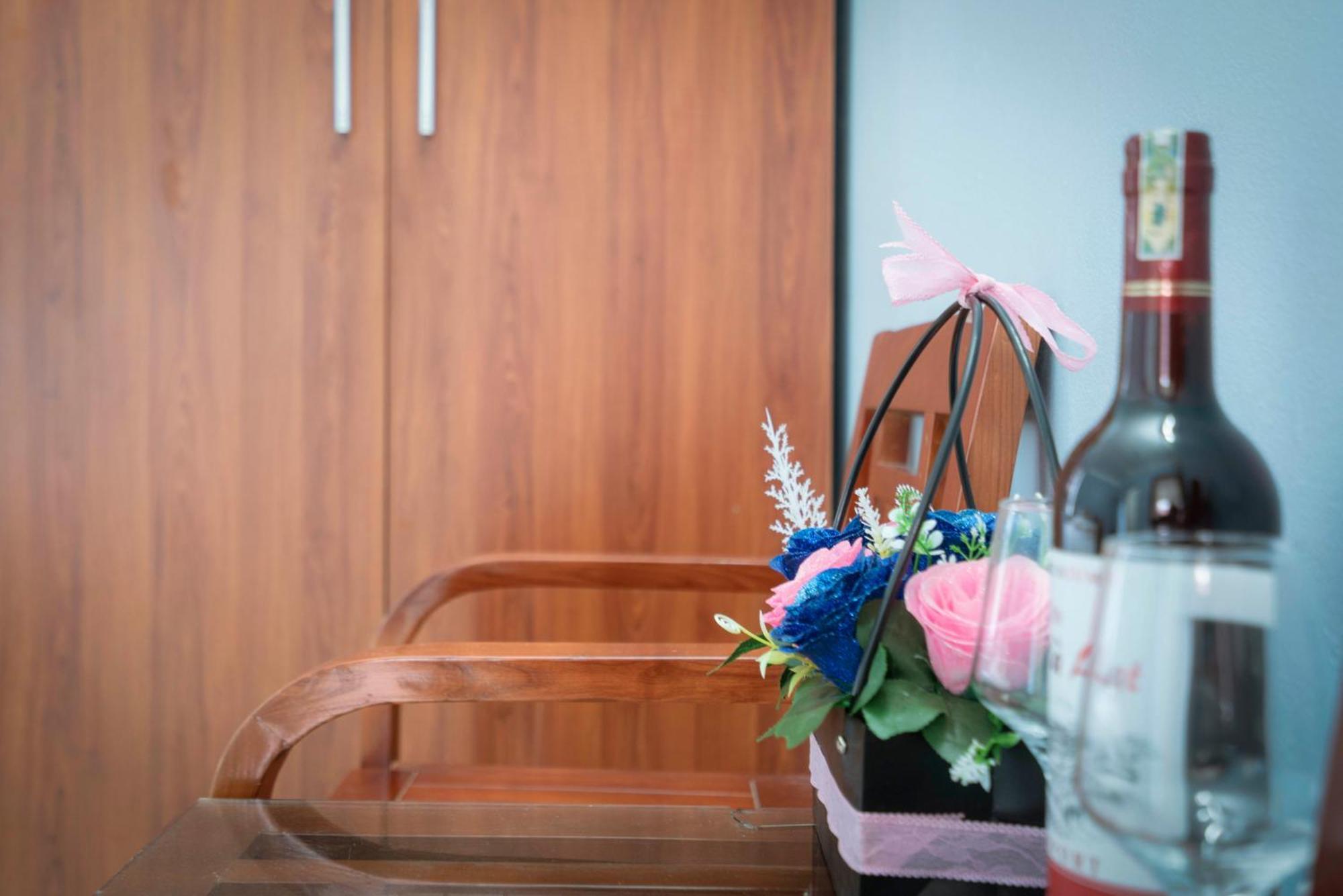 Ha Long Fancy Hostel With Vegetarian And Vegan Restaurant Екстер'єр фото