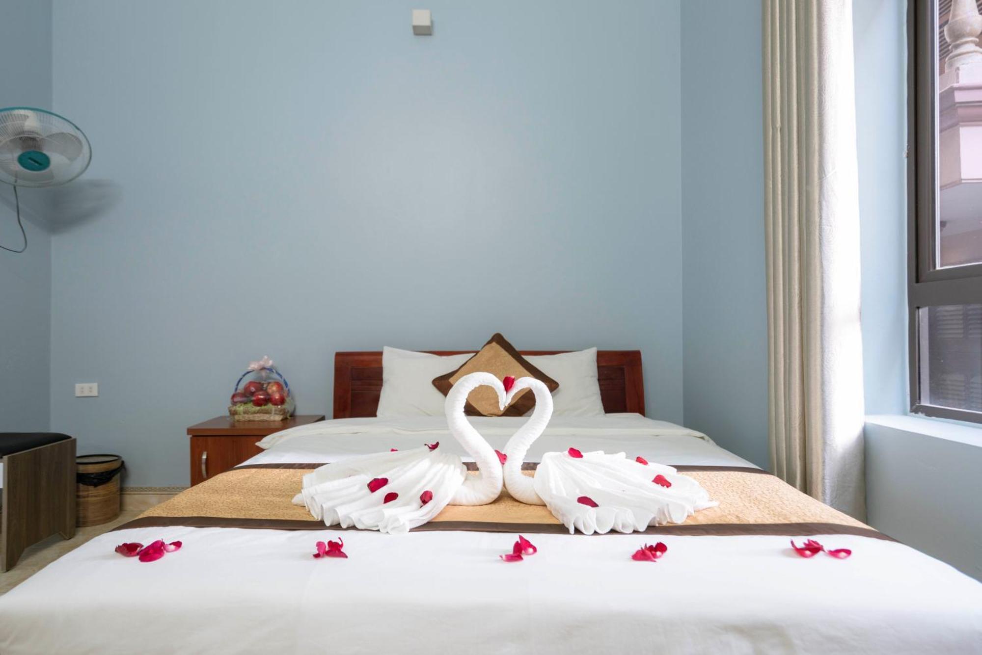 Ha Long Fancy Hostel With Vegetarian And Vegan Restaurant Екстер'єр фото