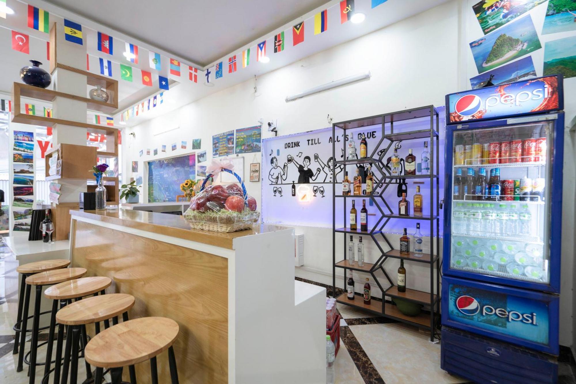 Ha Long Fancy Hostel With Vegetarian And Vegan Restaurant Екстер'єр фото