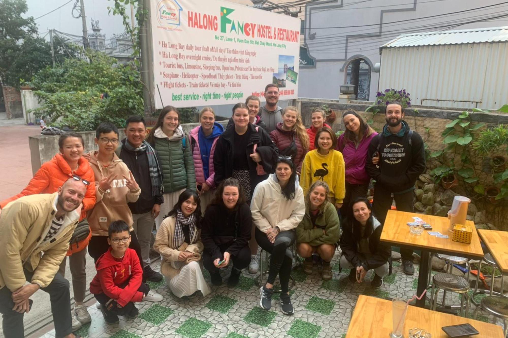 Ha Long Fancy Hostel With Vegetarian And Vegan Restaurant Екстер'єр фото