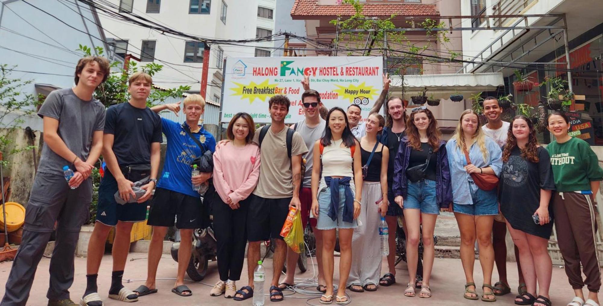 Ha Long Fancy Hostel With Vegetarian And Vegan Restaurant Екстер'єр фото