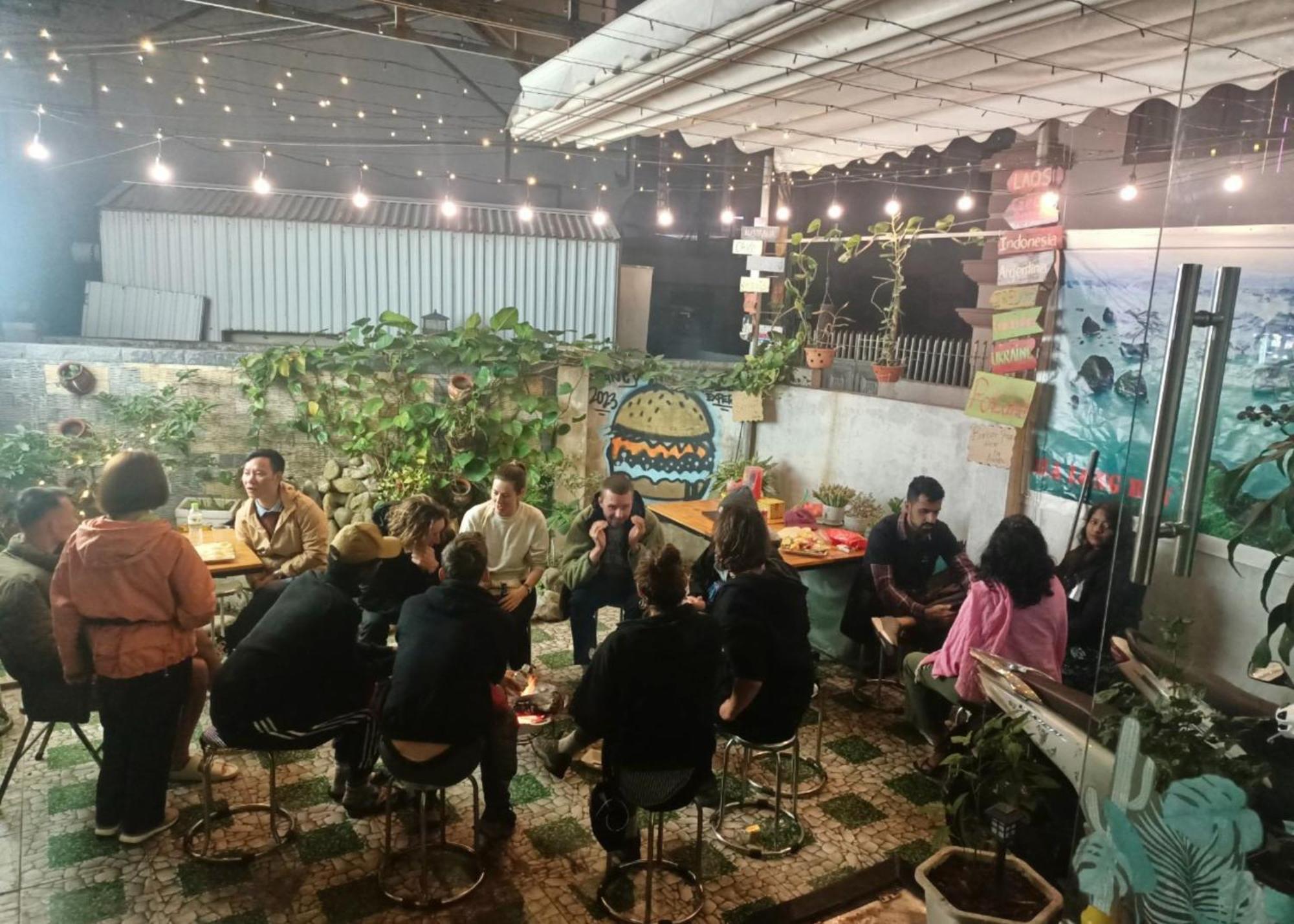 Ha Long Fancy Hostel With Vegetarian And Vegan Restaurant Екстер'єр фото