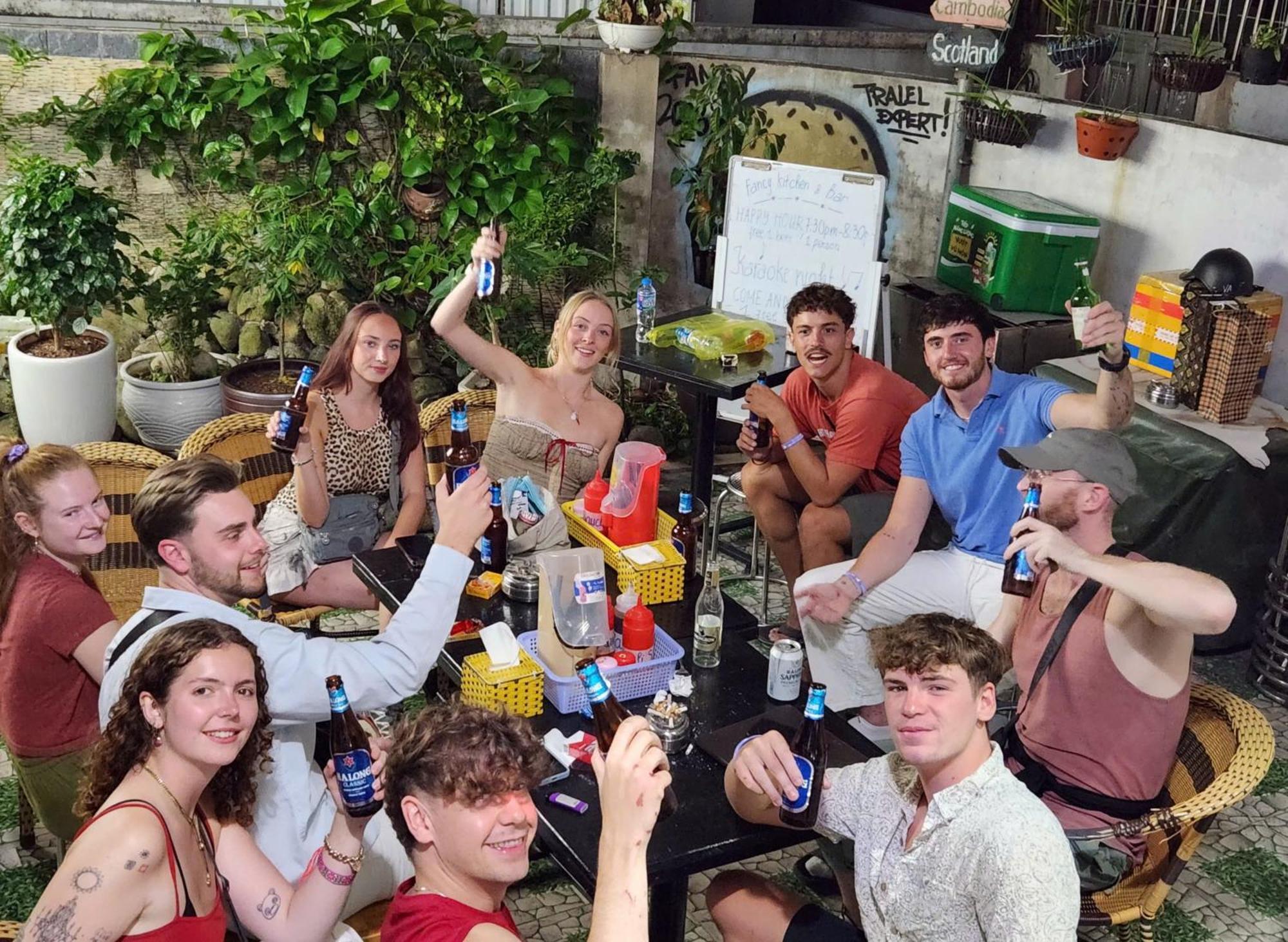 Ha Long Fancy Hostel With Vegetarian And Vegan Restaurant Екстер'єр фото