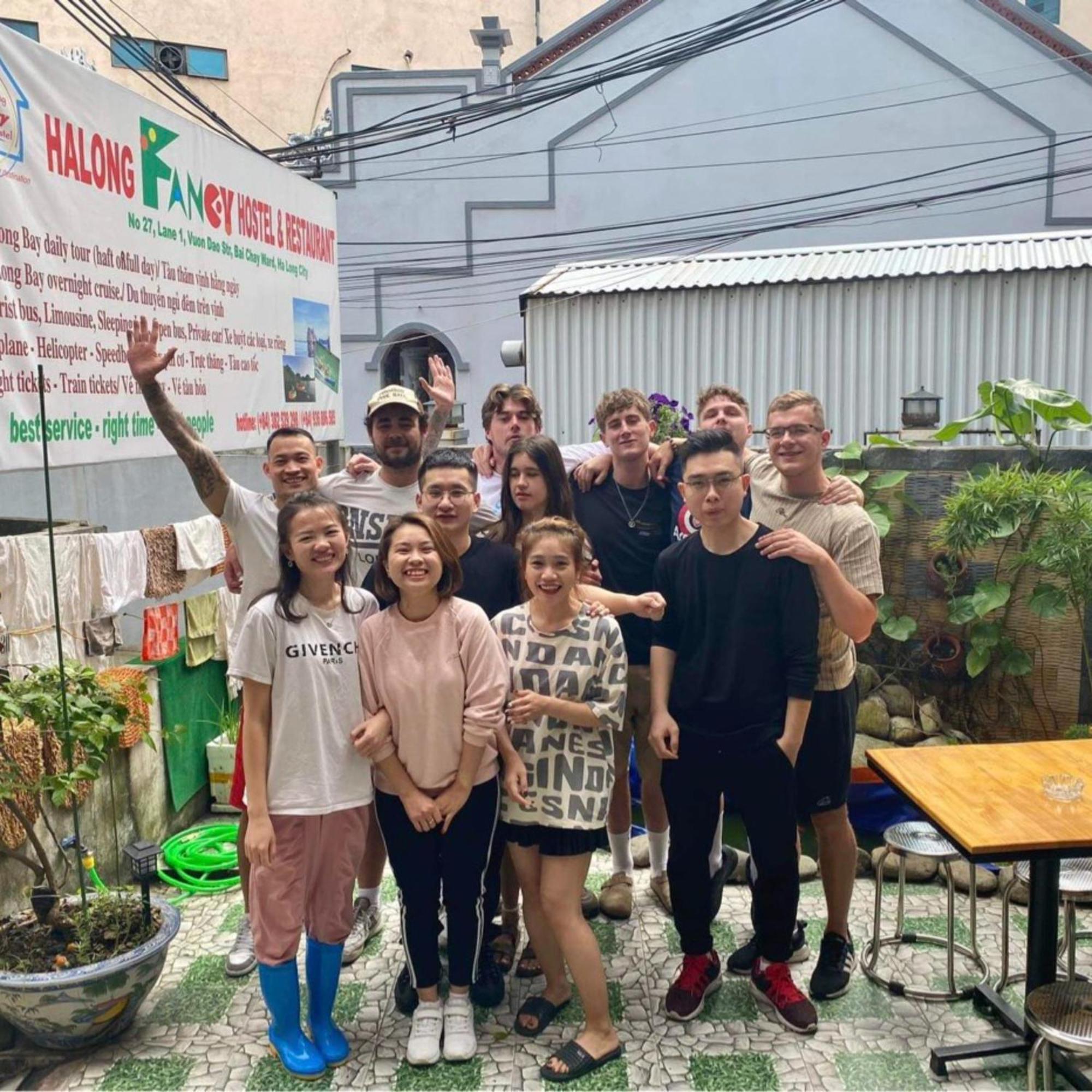 Ha Long Fancy Hostel With Vegetarian And Vegan Restaurant Екстер'єр фото